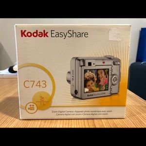 Kodak Easyshare C743 (in original box)